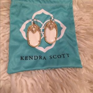 Kendra Scott Darby earrings